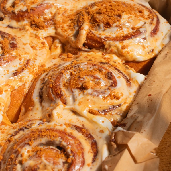 Box Cinnamon rolls pumpkin spice